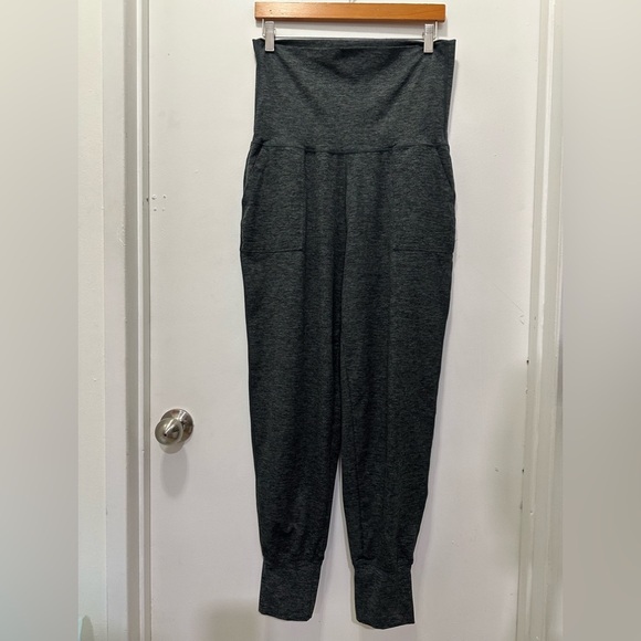 aerie Pants - Offline by Aerie The Hugger High Waist Pocket Jogger Sz M